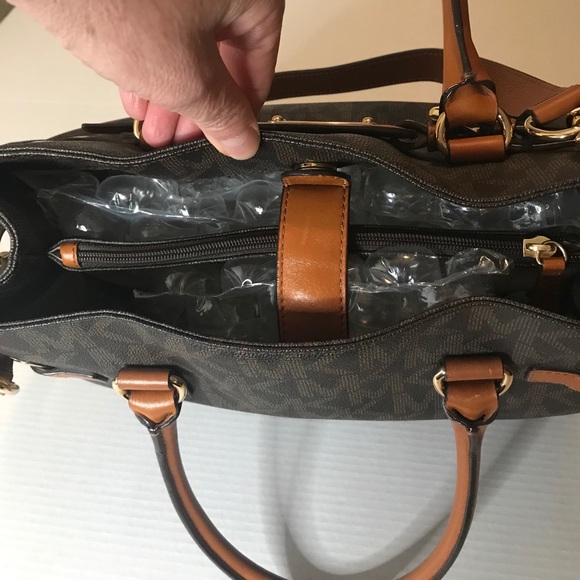 Michael Kors Nouveau Hamilton Large Bags - Picture 10 of 16